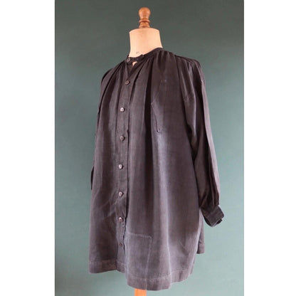 Antique French workwear smock - 1800s 1900s indigo blue cotton biaude - vintage chore shirt - darned repaired - pleated - 68” chest