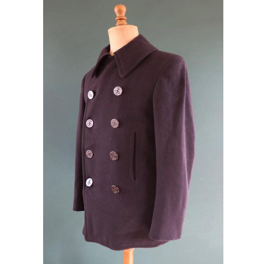 Vintage 1940s WW2 pea coat - USN jacket - US Navy wool - double breasted reefer - 39" chest - military