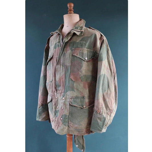 Vintage 1960s Belgian paratrooper smock - military anorak - moon and balls camouflage - 55” chest