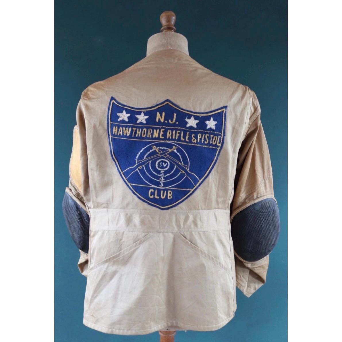 Vintage 1960s shooting jacket - chain stitch patch - 10-X hunting - rifle club - 44” chest - half belt workwear