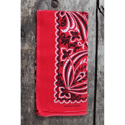 Vintage 1960s red cotton bandana - printed pocket square - colour fast neckerchief - 16” x 15.5” - workwear