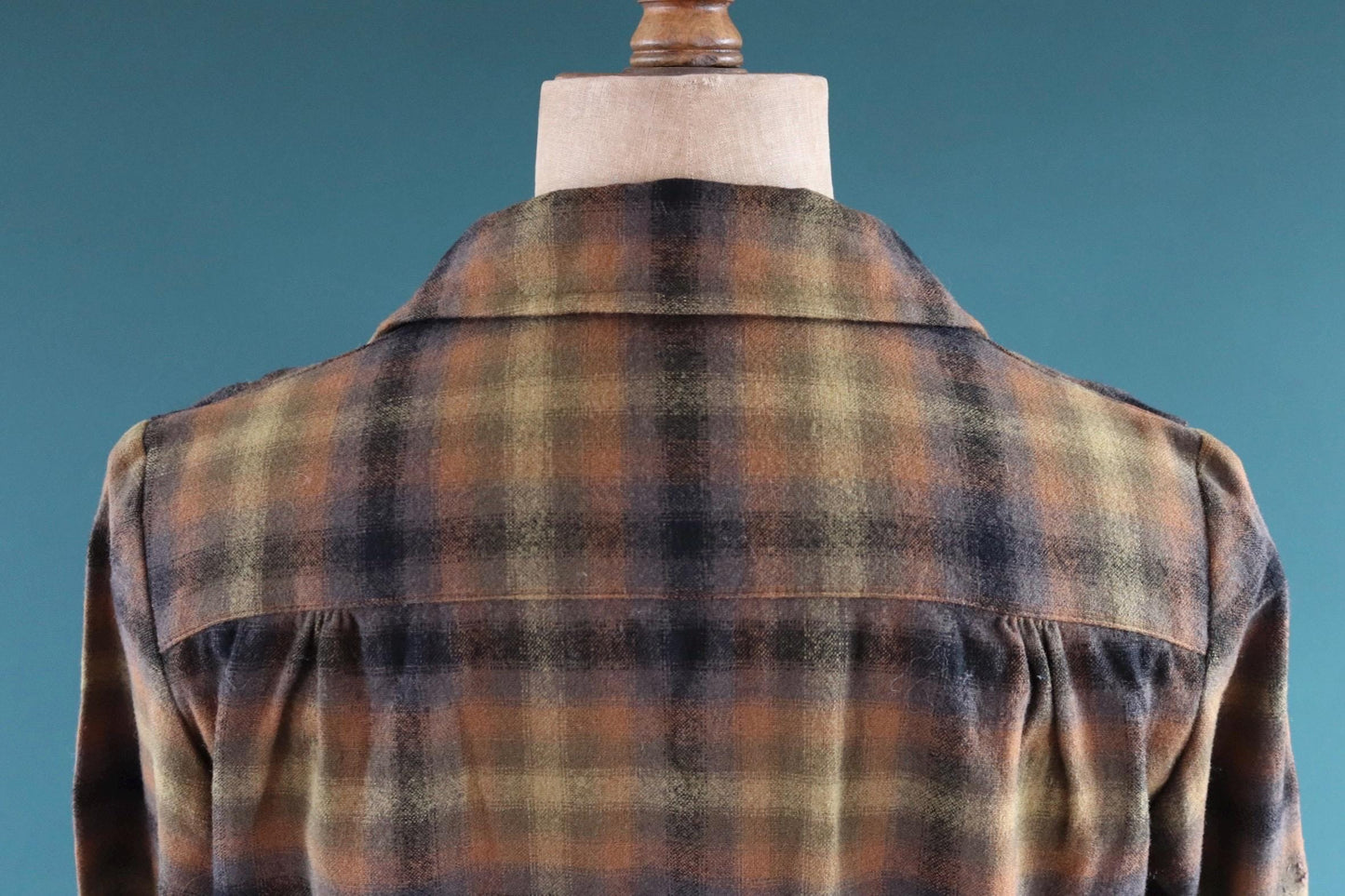 Vintage women’s Pendleton 49er jacket - autumn colours - 1950s plaid wool - 48" chest