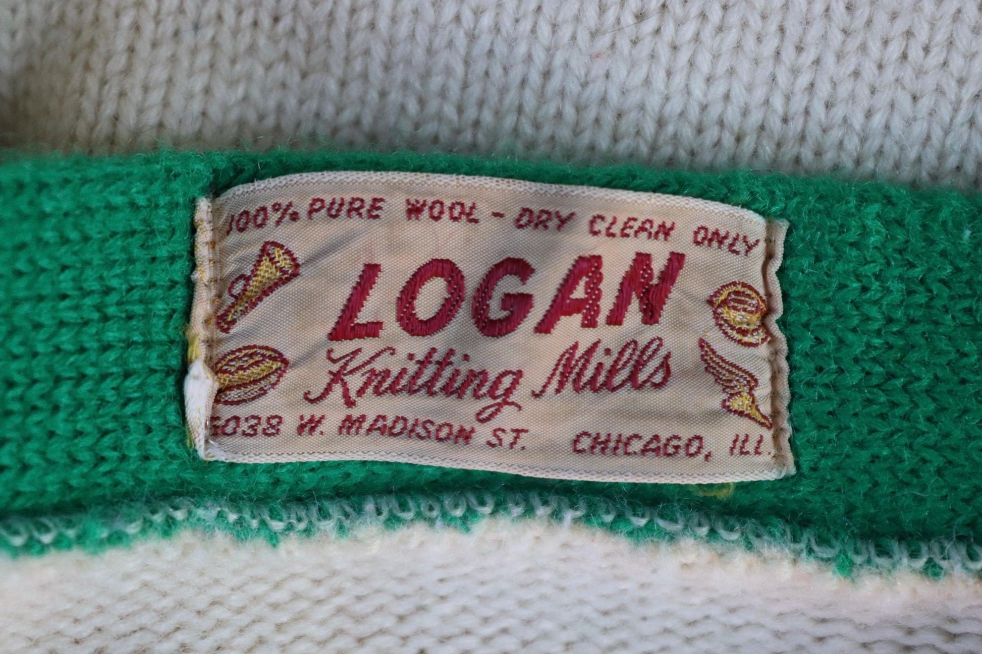 Vintage 1960s wool varsity sweater - knitted jumper - Ivy League style - 39” chest