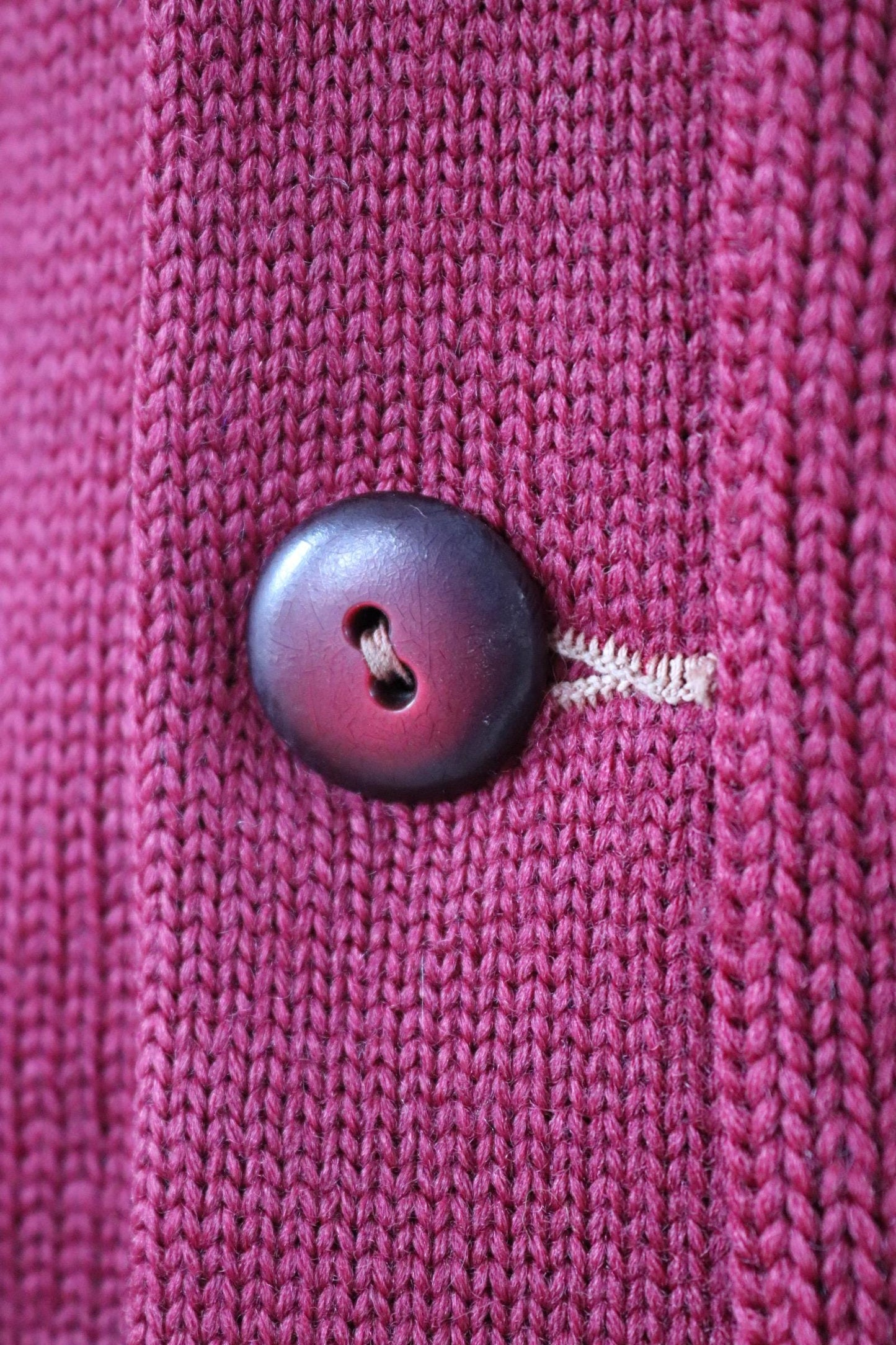 Vintage 1950s 60s varsity sweater - burgundy wool - Ivy League knitwear - 43” chest