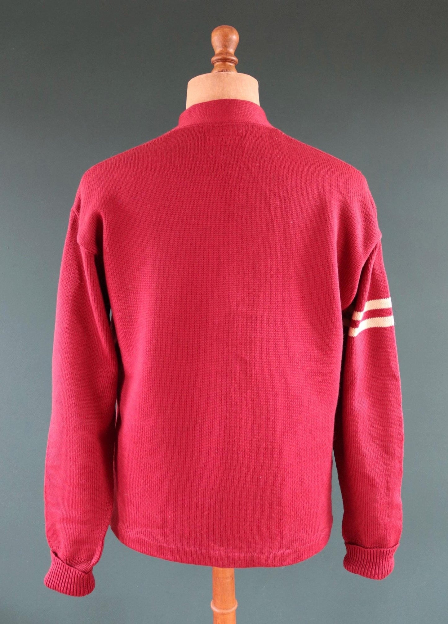 Vintage 1950s 60s varsity sweater - burgundy wool - Ivy League knitwear - 43” chest