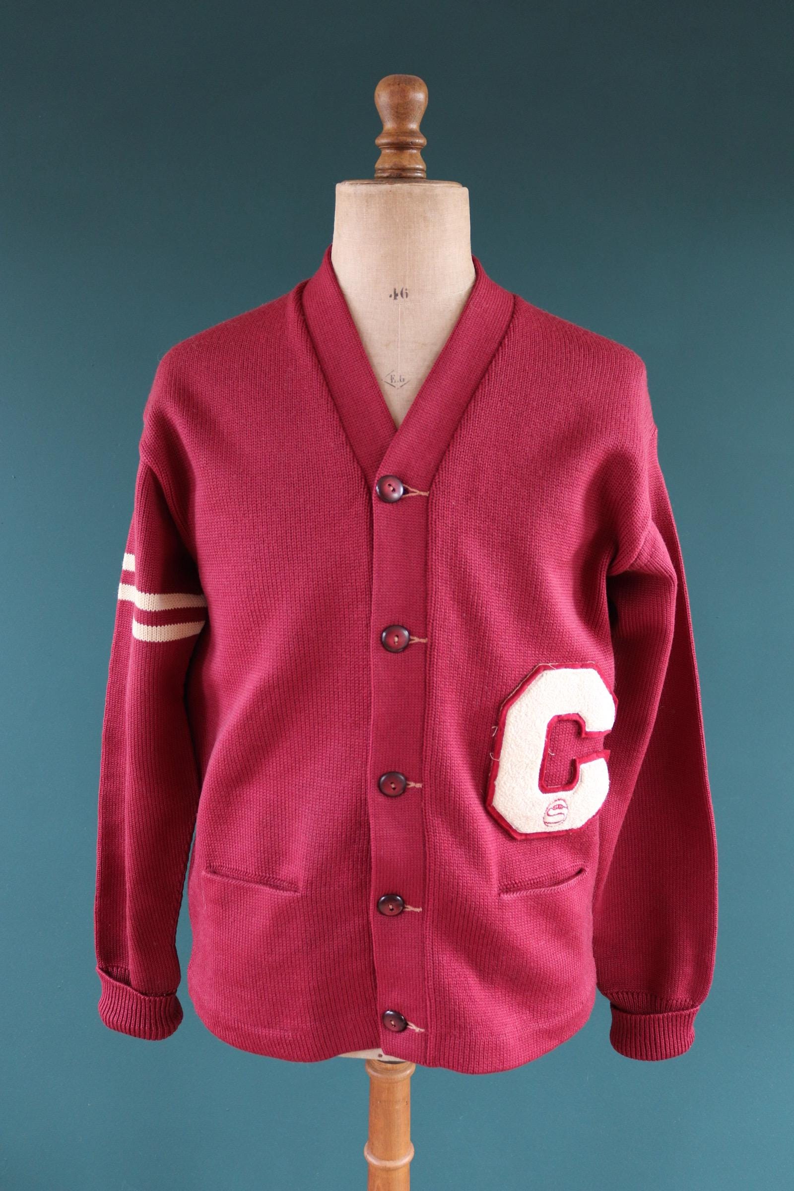 Vintage 1950s 60s varsity sweater - burgundy wool - Ivy League knitwear - 43” chest