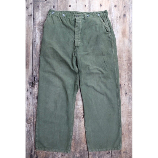 Vintage Swedish military workwear trousers - buckle back - utility pants - 36" x 31"