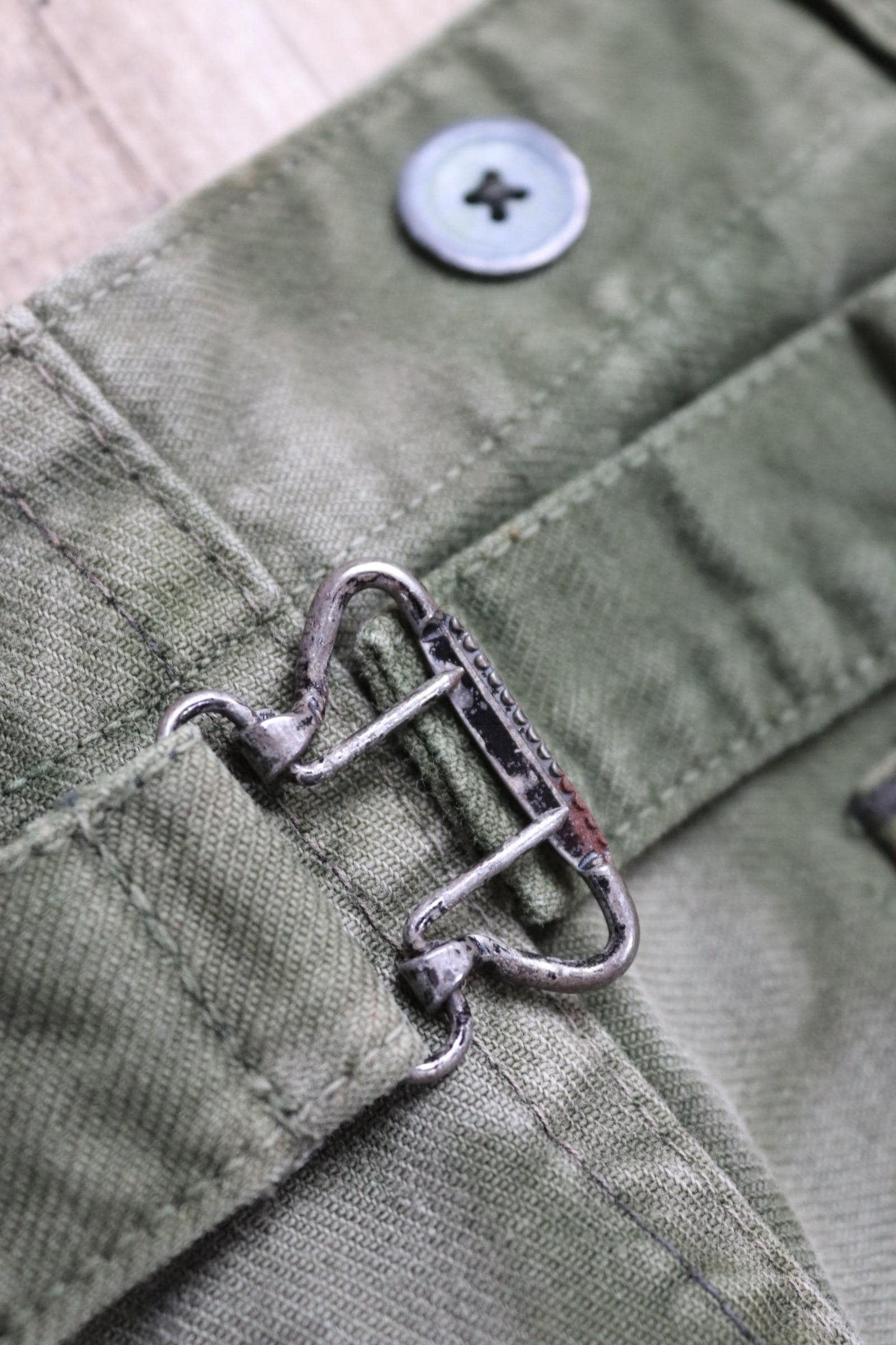 Vintage Swedish military workwear trousers - buckle back - utility pants - 36" x 31"