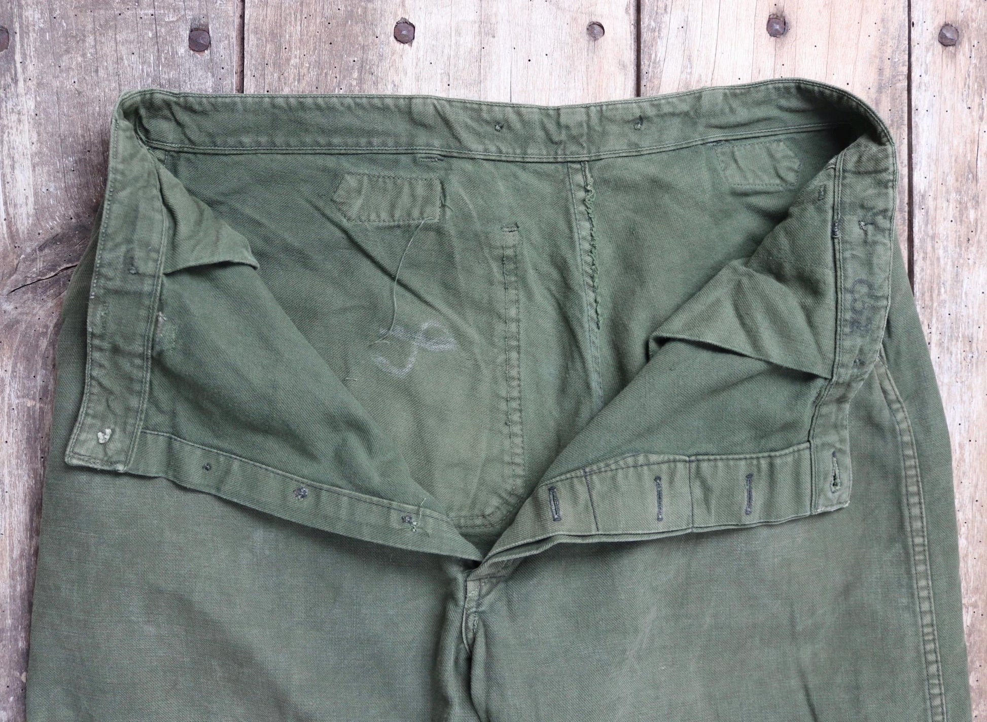 Vintage Swedish military workwear trousers - buckle back - utility pants - 36" x 31"