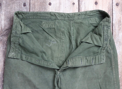 Vintage Swedish military workwear trousers - buckle back - utility pants - 36" x 31"