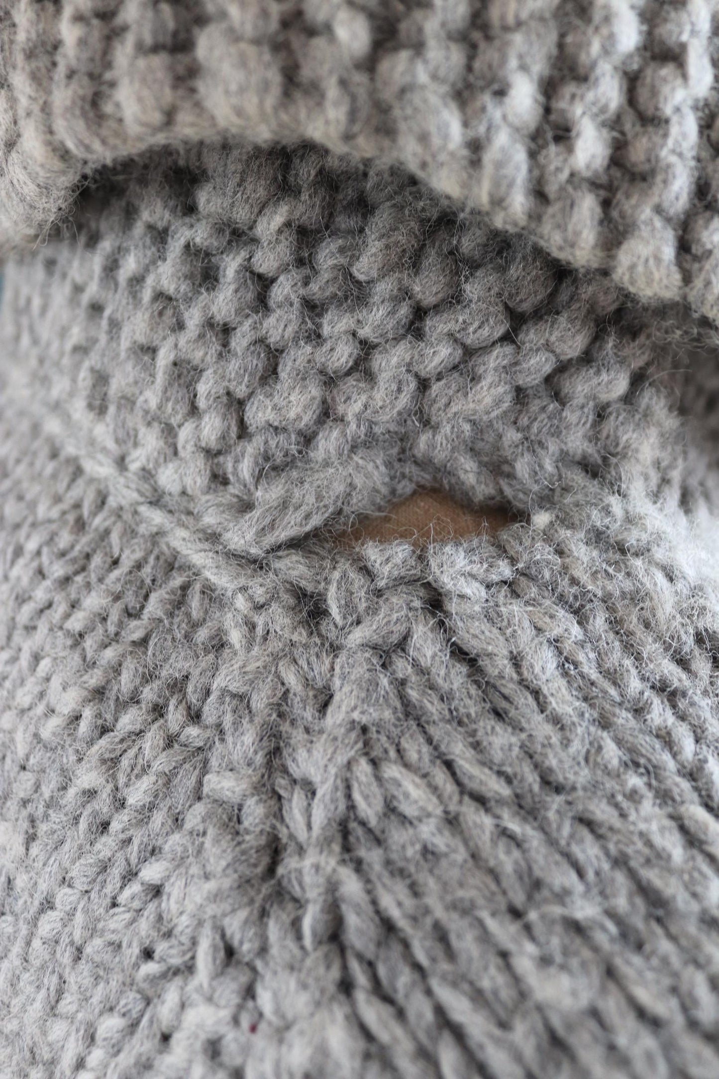 Vintage 1970s hand knitted Cowichan sweater - snowflake design - wool jumper - shawl collar - 40” chest