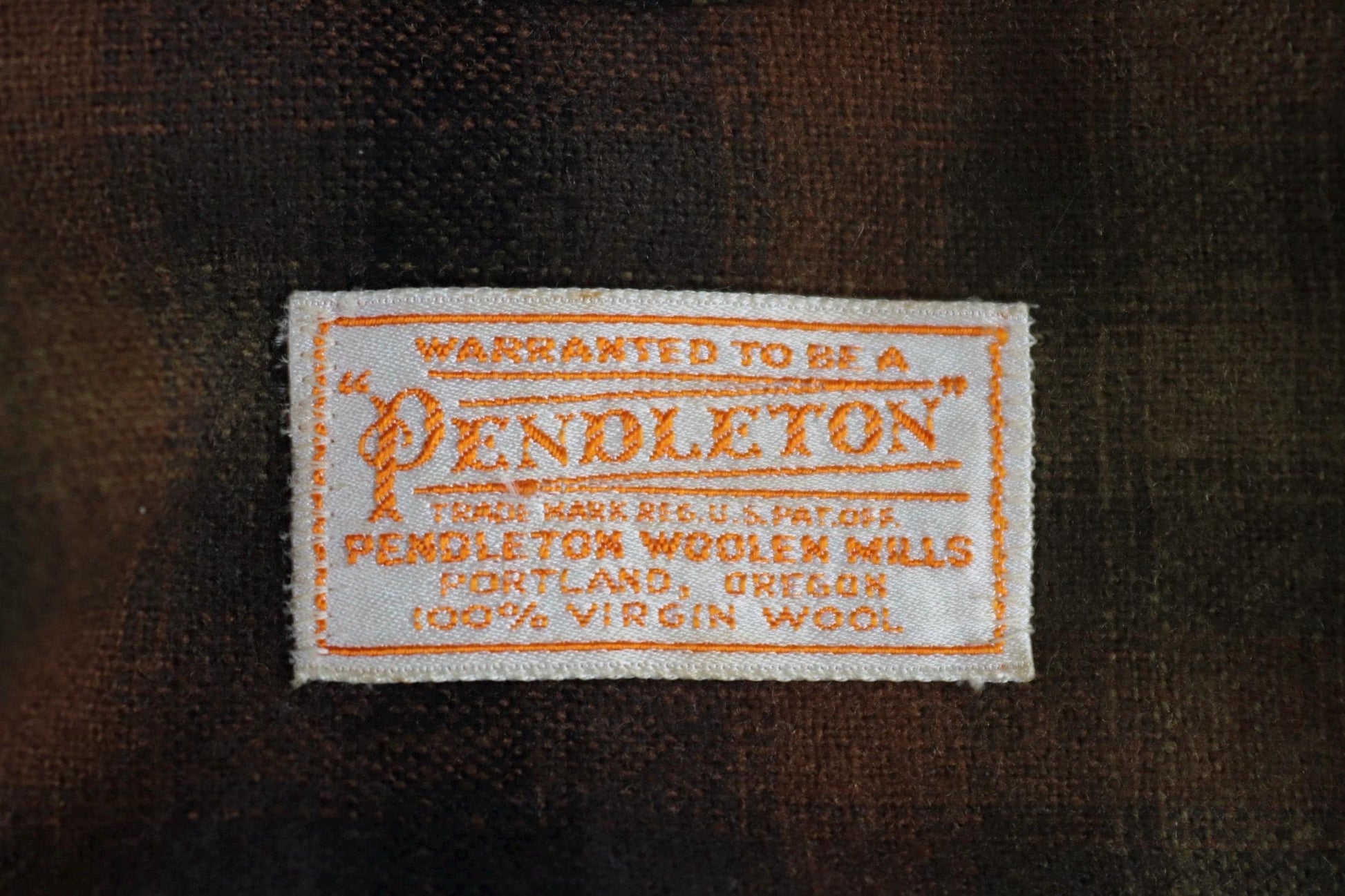 Vintage women’s Pendleton 49er jacket - autumn colours - 1950s plaid wool - 48" chest