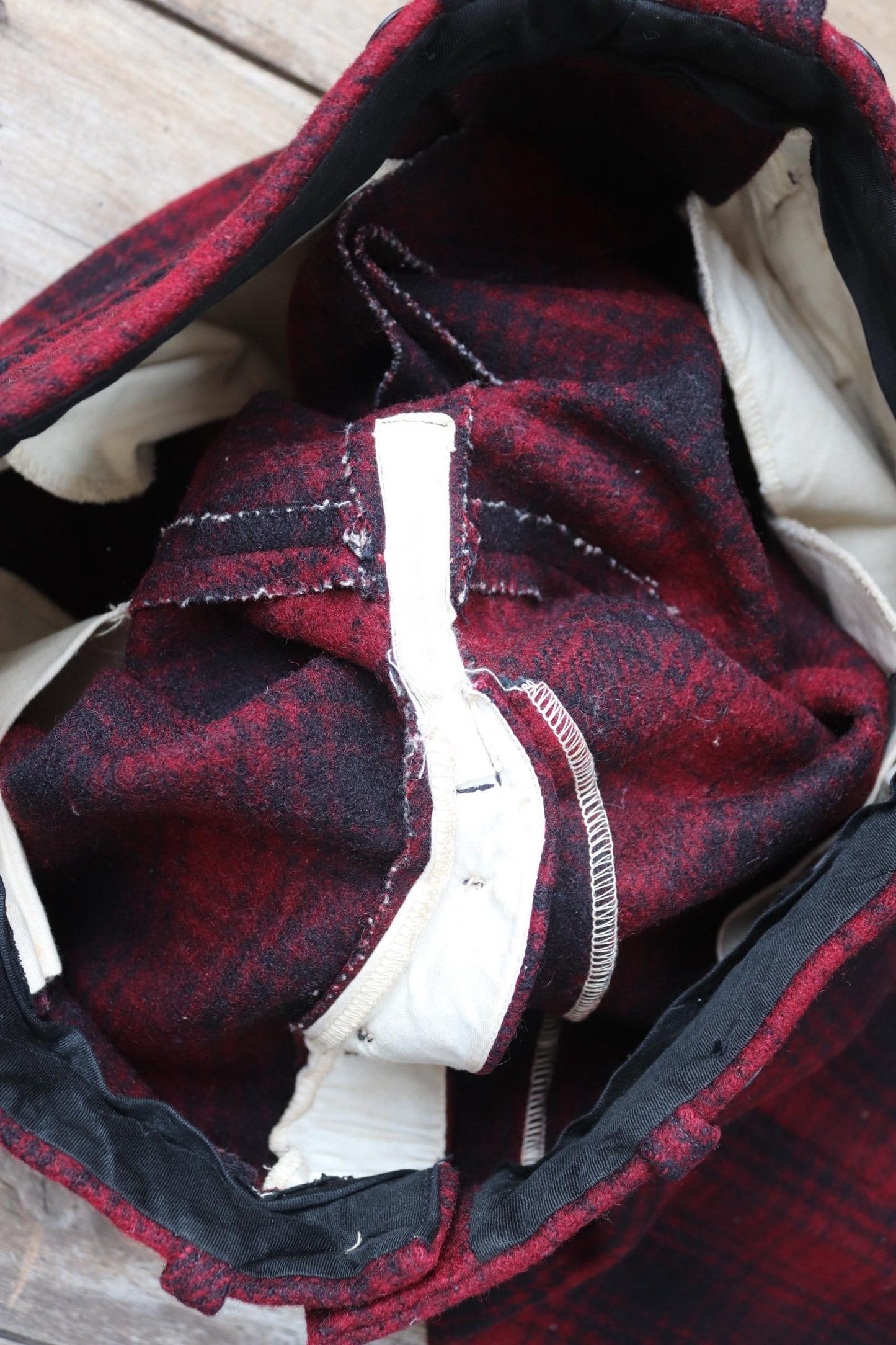 Vintage 1940s Duxbak wool pants - plaid hunting trousers - winter breeches - suspender buttons - 33" x 31"