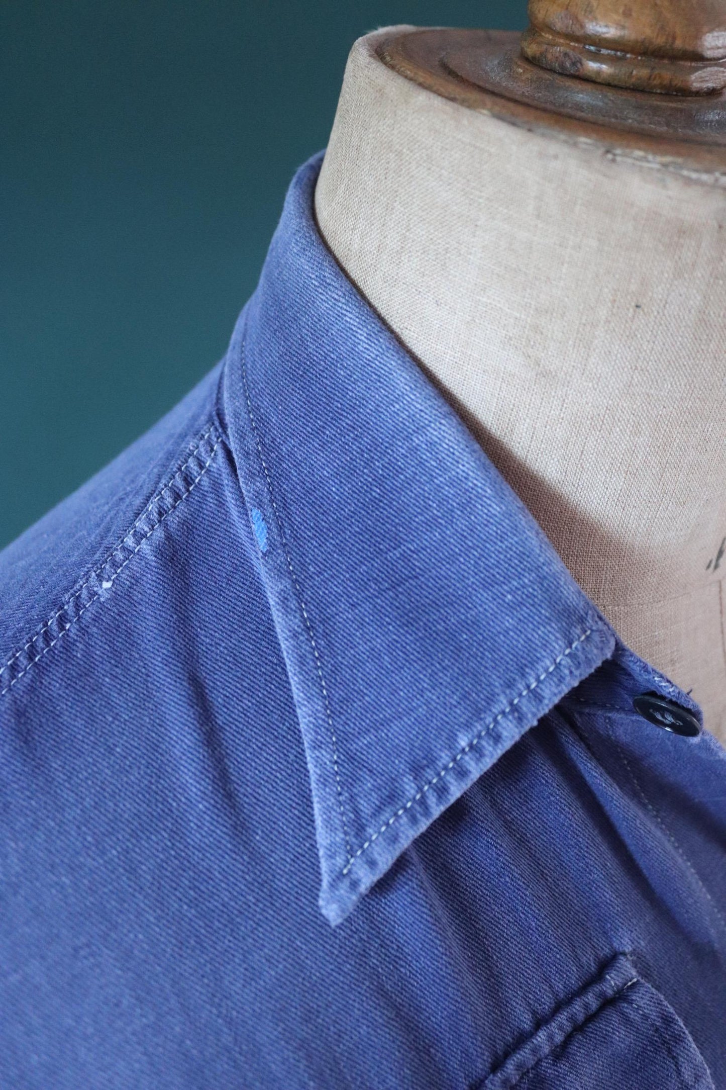 Vintage 1950s Swedish indigo cotton shirt - military workwear - 44” chest