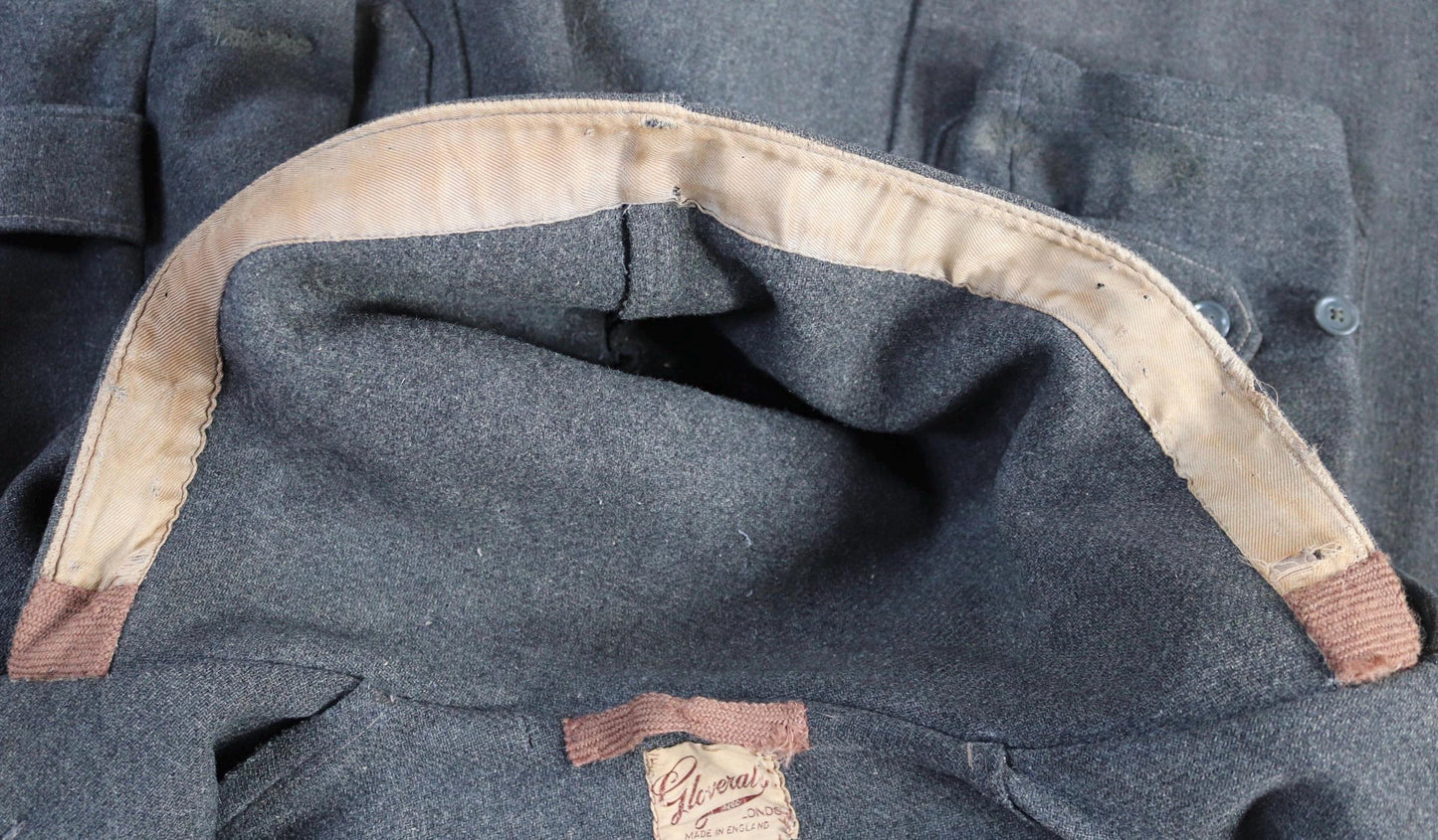 Vintage 1950s Gloverall duffle coat - grey wool jacket - wooden toggle buttons - 54" chest