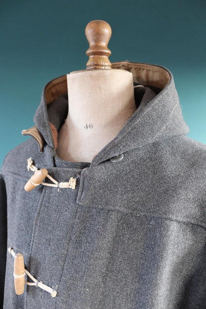 Vintage 1950s Gloverall duffle coat - grey wool jacket - wooden toggle buttons - 54" chest