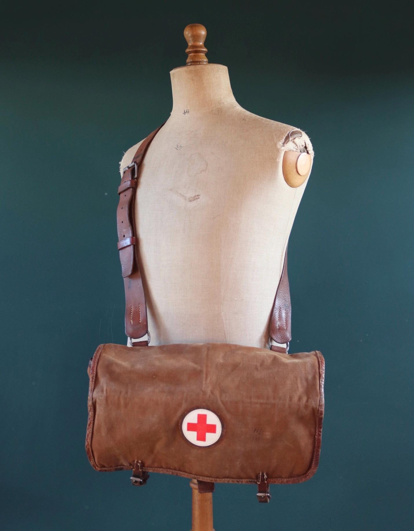 Vintage 1940s Swedish army medical bag - WW2 military shoulder bag - brown canvas leather cross body