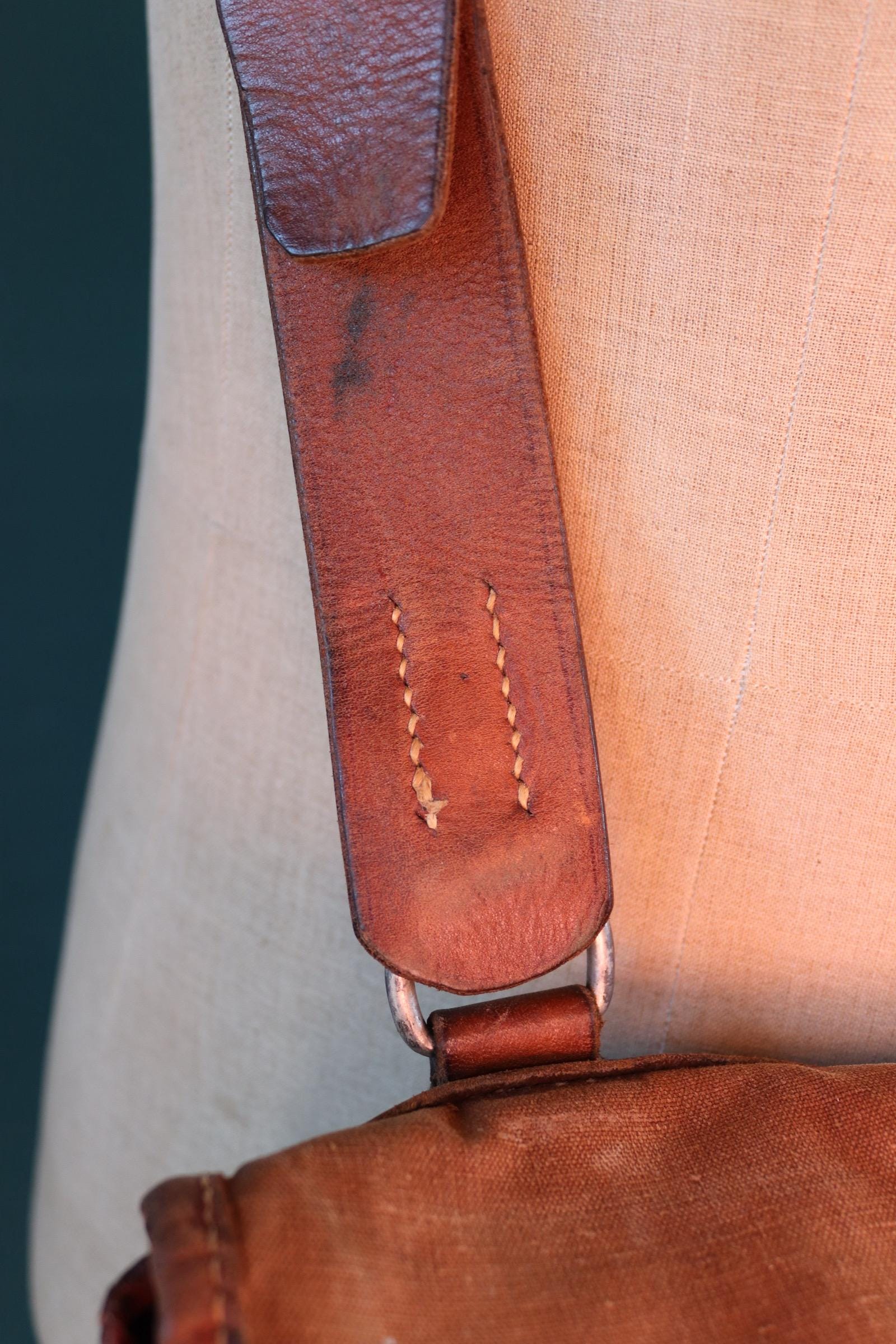 Vintage 1940s Swedish army medical bag - WW2 military shoulder bag - brown canvas leather cross body