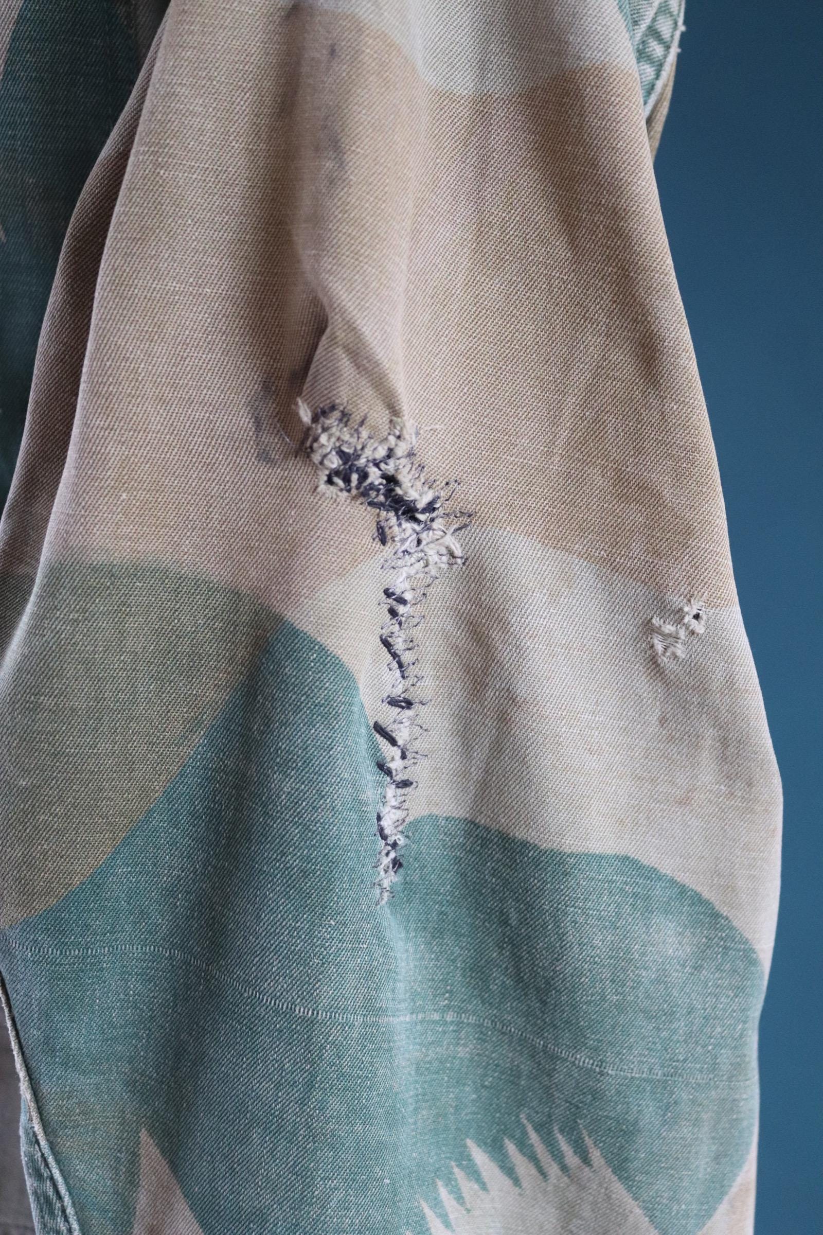 Vintage 1950s Belgian paratrooper smock - moon and balls camouflage jacket - military anorak - 47” chest