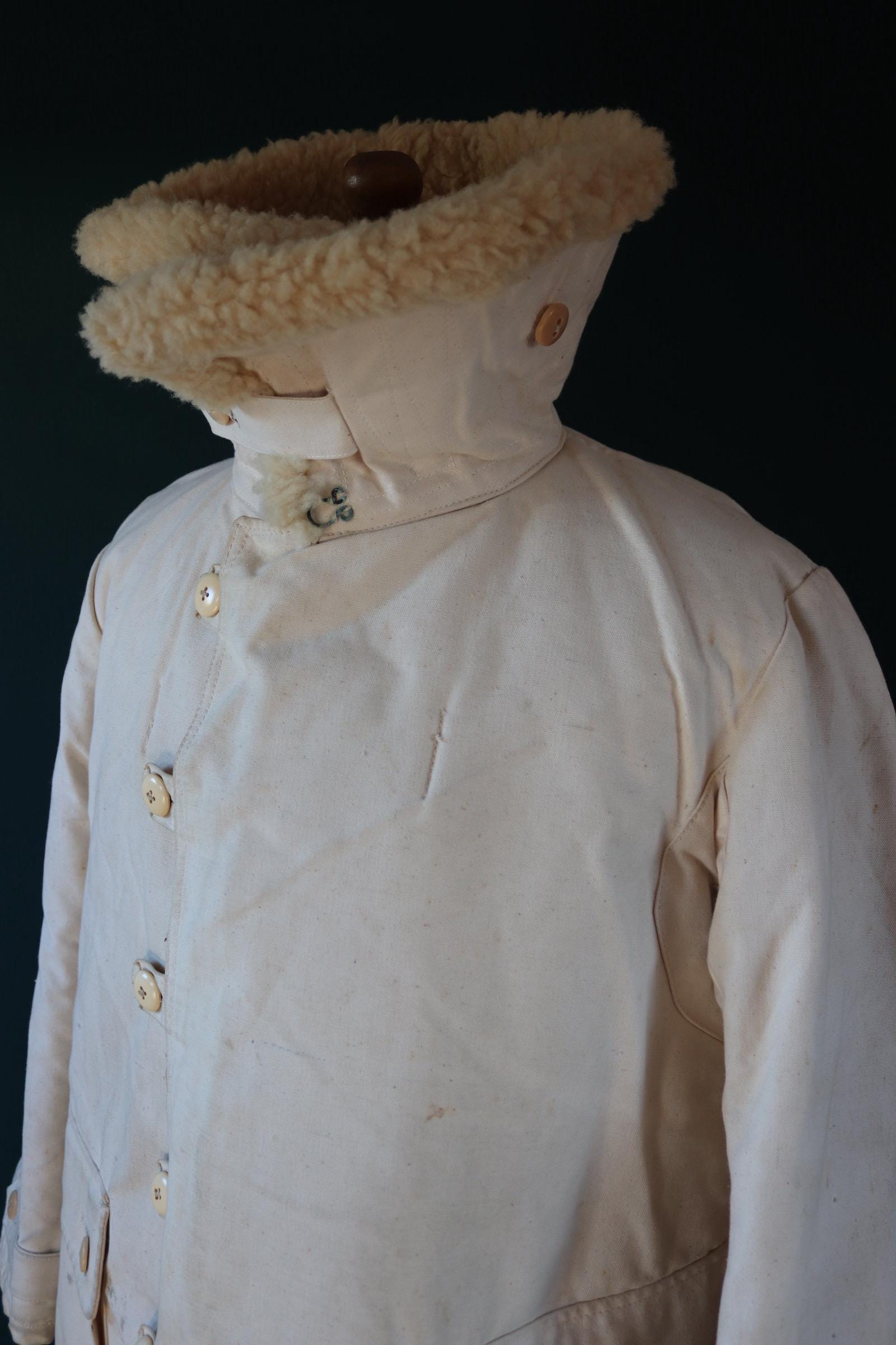 Vintage 1940s Swedish Livpäls sheepskin coat - military greatcoat - 50” chest