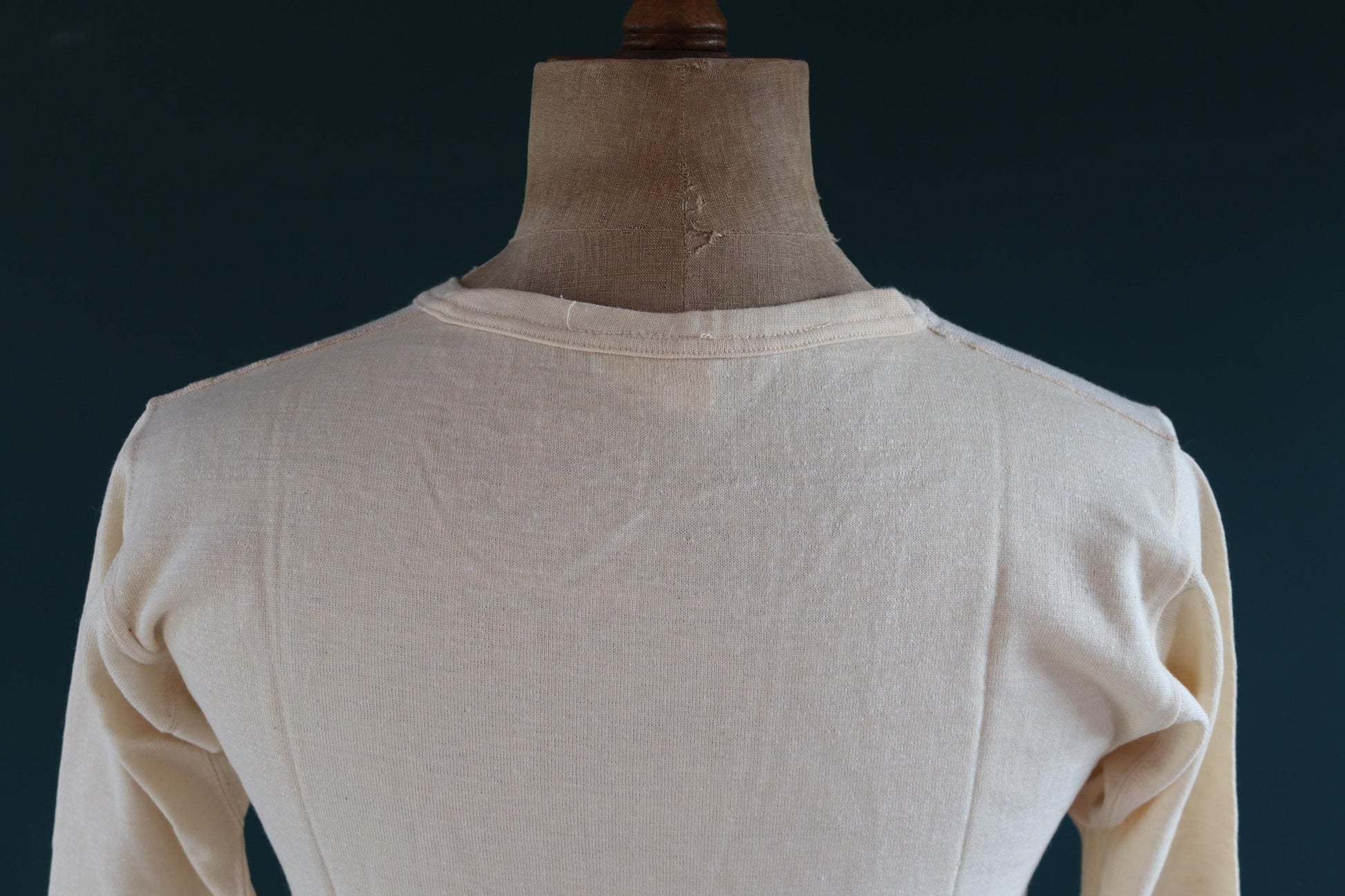 Vintage 1940s 50s French wool undershirt - Henley shirt - thermal base layer - 38" chest