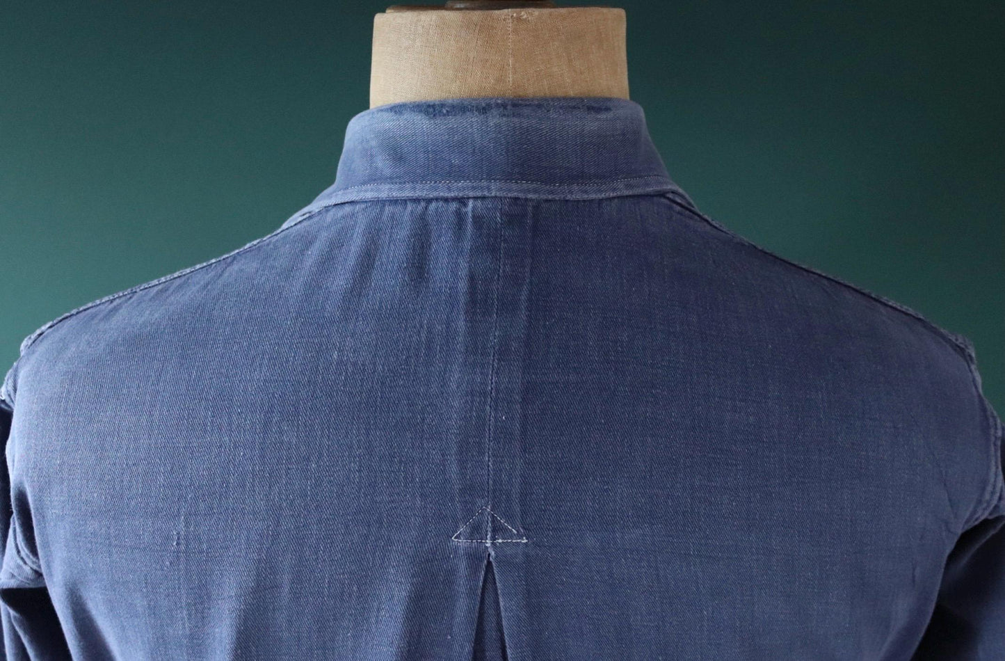 Vintage 1950s Swedish indigo cotton shirt - military workwear - 44” chest