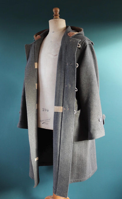 Vintage 1950s Gloverall duffle coat - grey wool jacket - wooden toggle buttons - 54" chest
