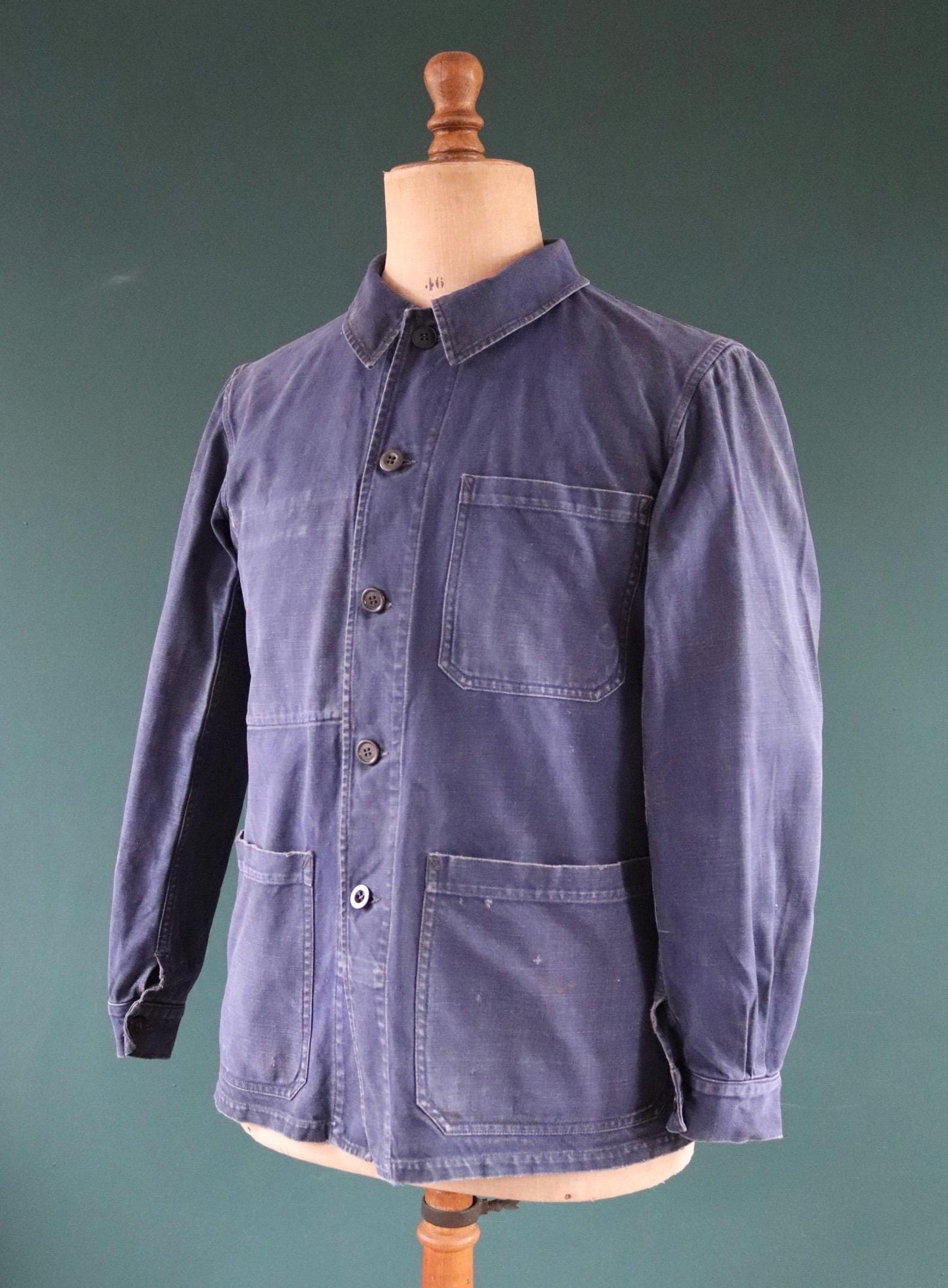 Vintage French blue workwear jacket - 1960s cotton chore coat - 42” chest