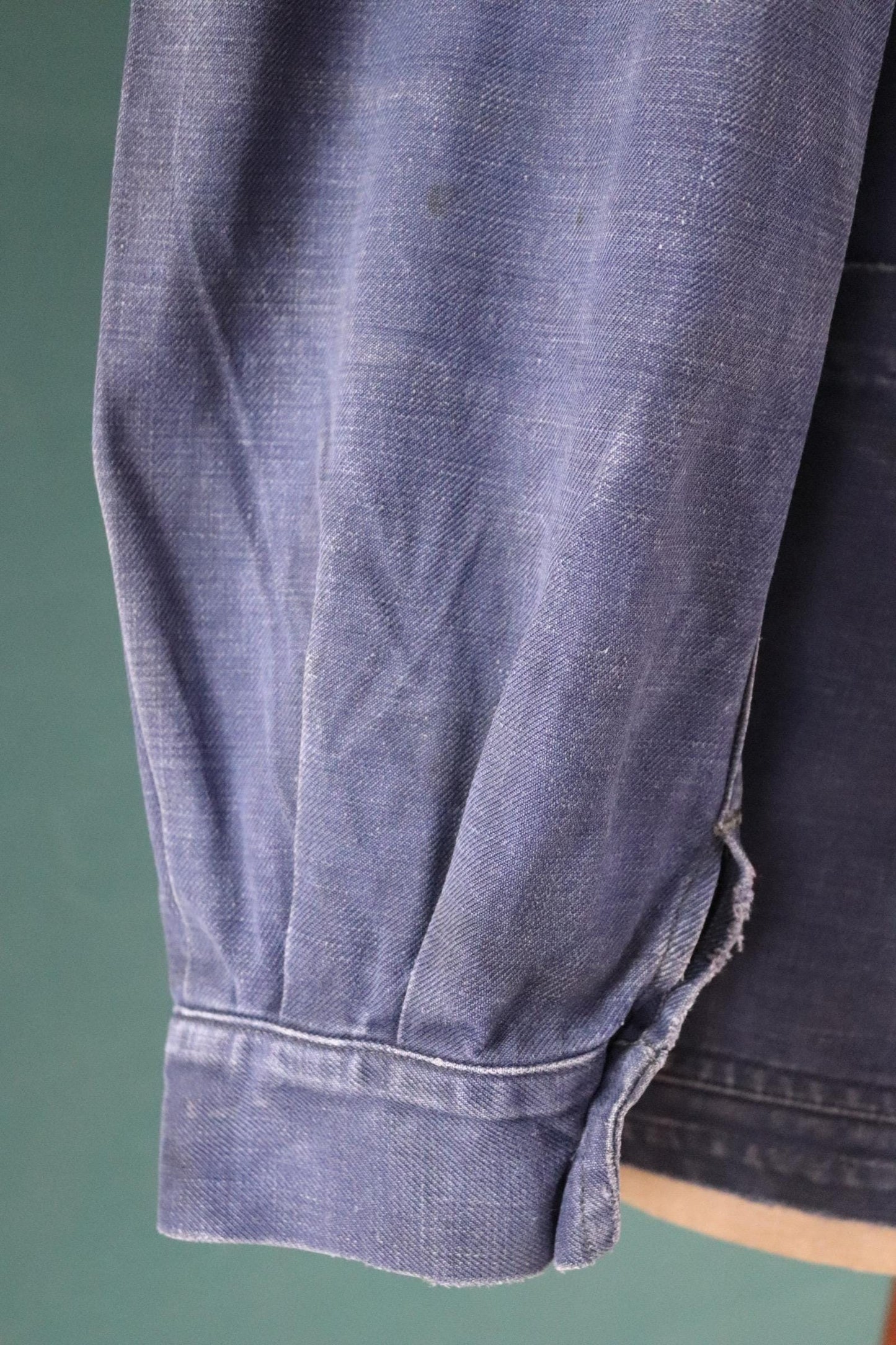 Vintage French blue workwear jacket - 1960s cotton chore coat - 42” chest