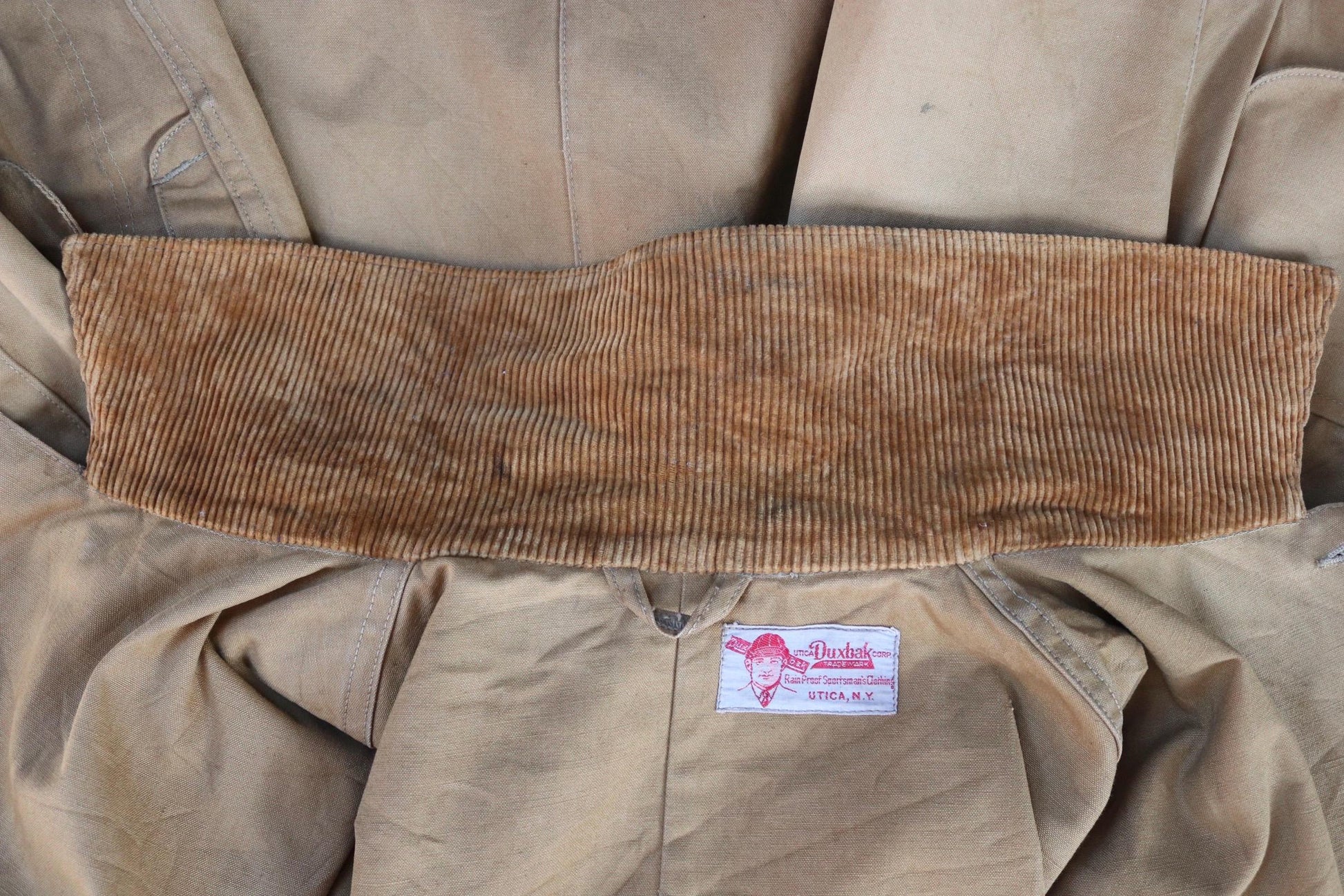 Vintage 1930s Duxbak Utica hunting jacket - duck cotton chore coat - American workwear - 53” chest
