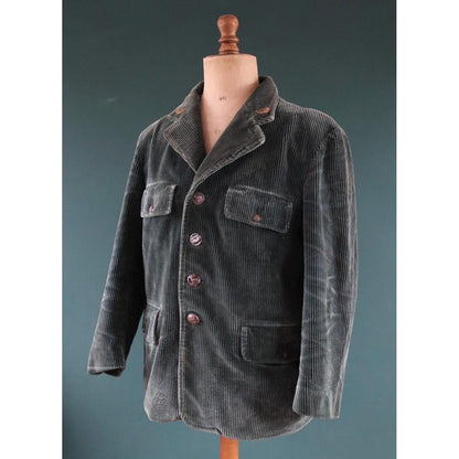 Vintage French workwear jacket - green corduroy - gamekeeper chore coat - 45” chest