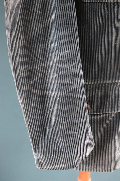 Vintage French workwear jacket - green corduroy - gamekeeper chore coat - 45” chest