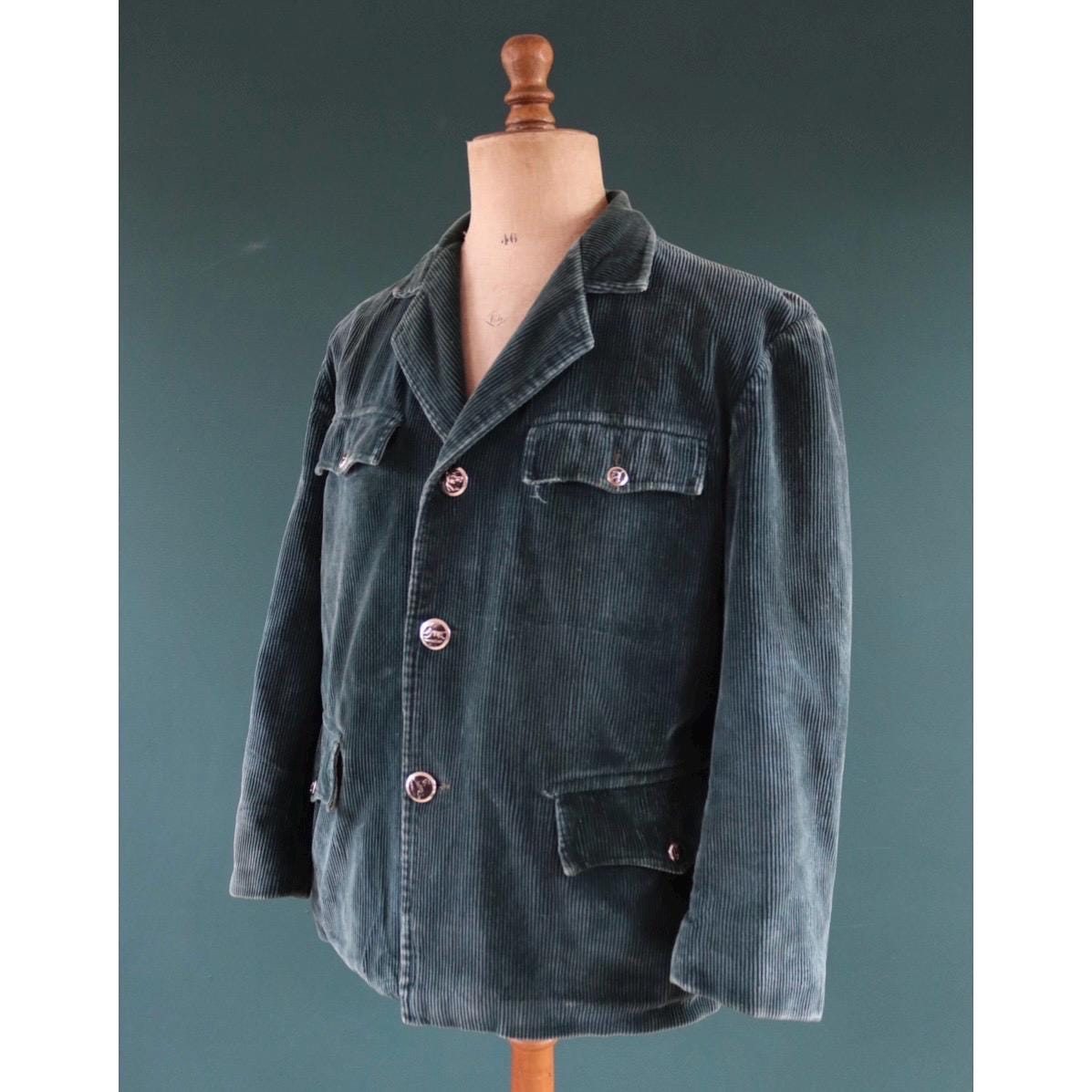 Vintage French workwear jacket - green corduroy - gamekeeper chore coat - 44” chest