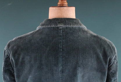 Vintage French workwear jacket - green corduroy - gamekeeper chore coat - 44” chest