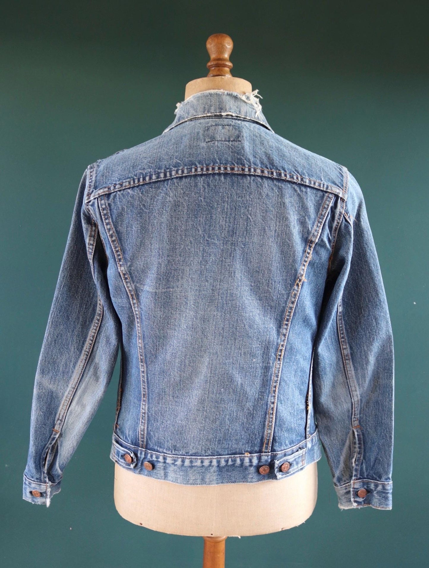 Vintage 1970s Levis big E denim jacket - Levi Strauss red tab - type 3 - trucker workwear - 36” chest