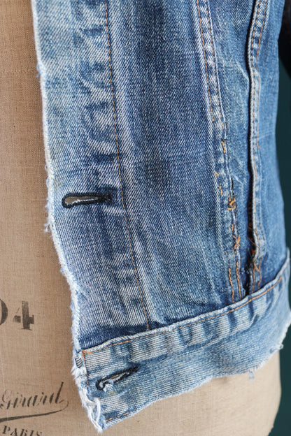 Vintage 1970s Levis big E denim jacket - Levi Strauss red tab - type 3 - trucker workwear - 36” chest