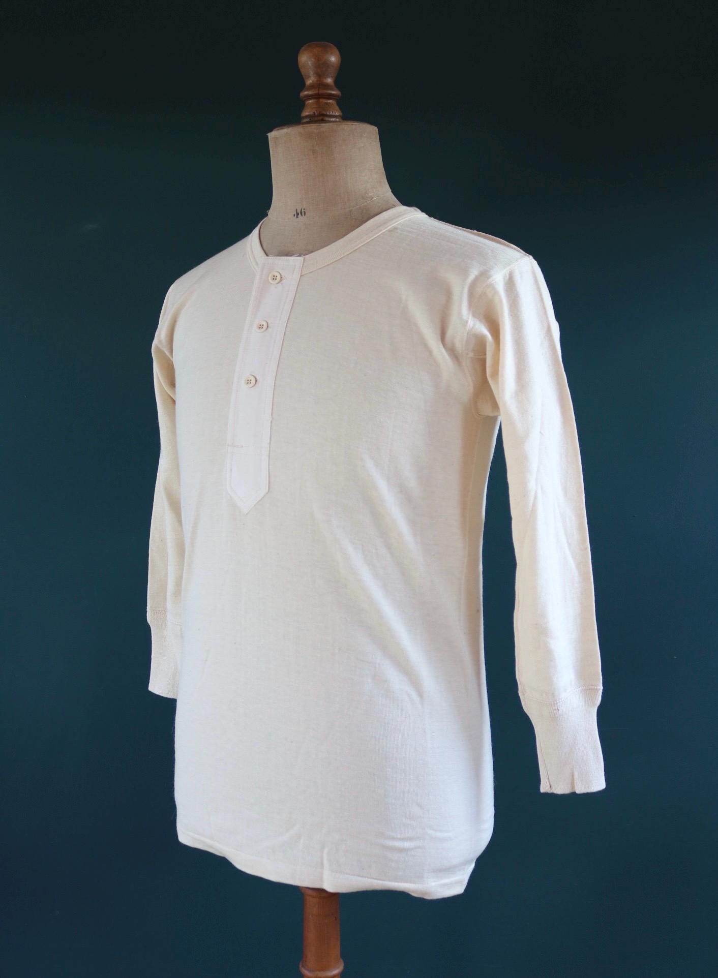 Vintage 1940s 50s French wool undershirt - Henley shirt - thermal base layer - 38" chest