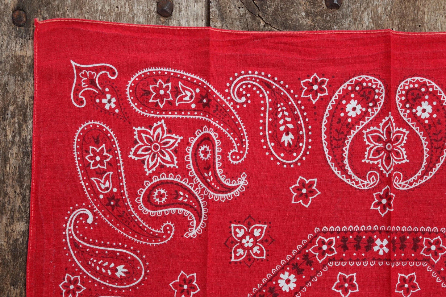 Vintage 1960s Elephant bandana - red cotton neckerchief - Western hanky