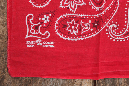 Vintage 1960s Elephant bandana - red cotton neckerchief - Western hanky