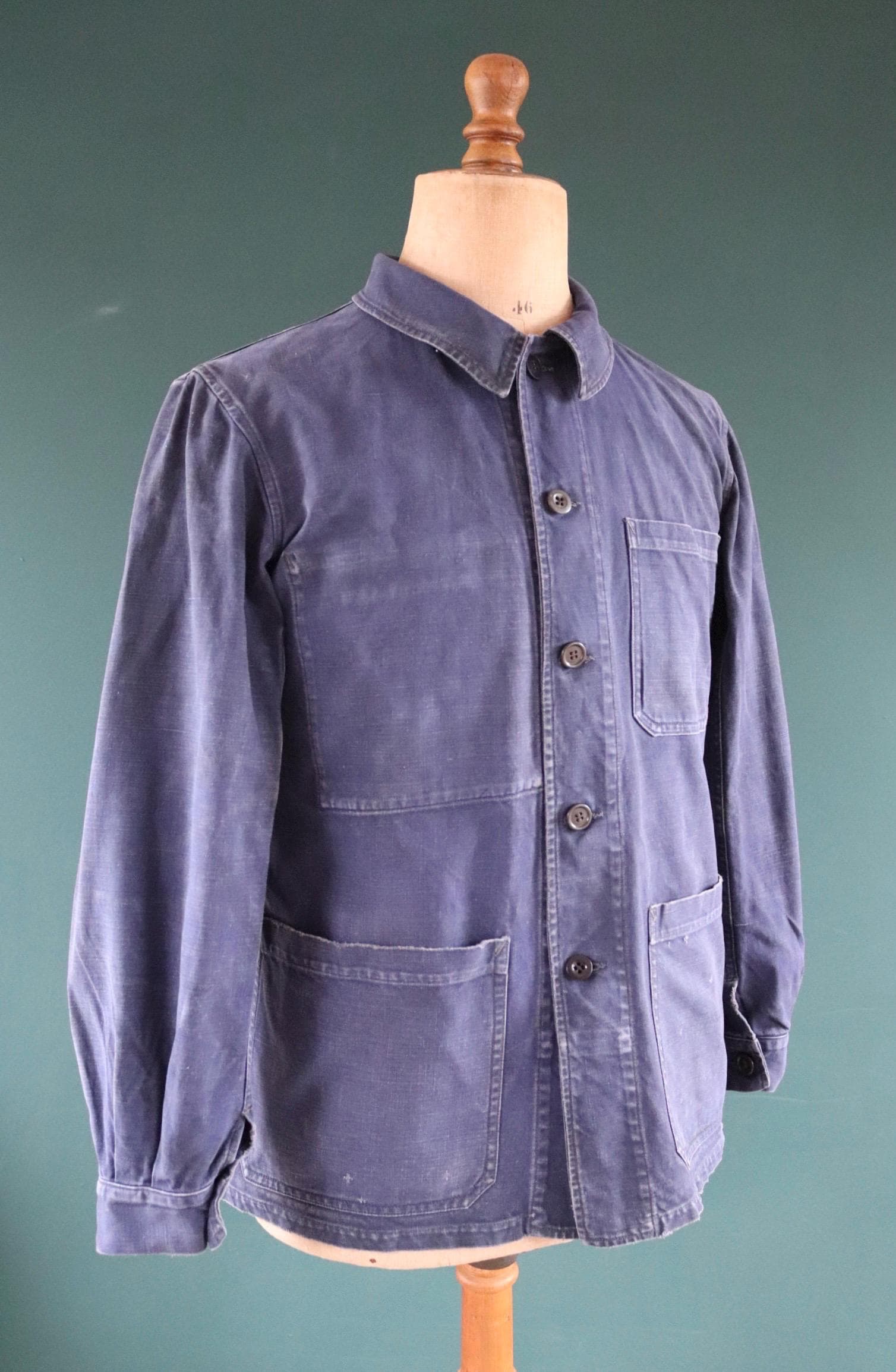 Vintage French blue workwear jacket - 1960s cotton chore coat - 42” chest