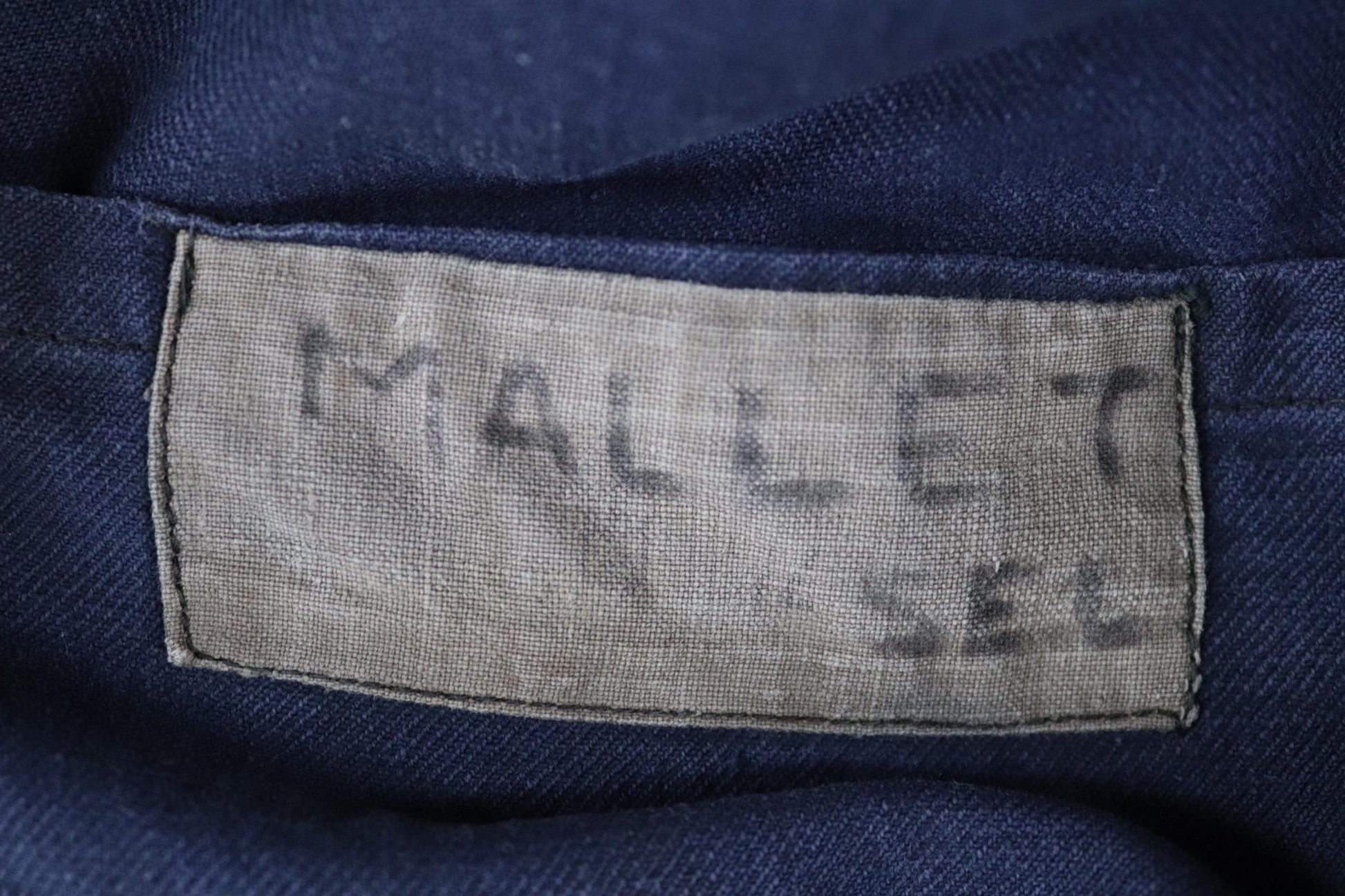 Vintage French blue workwear jacket - 1960s cotton chore coat - 42” chest