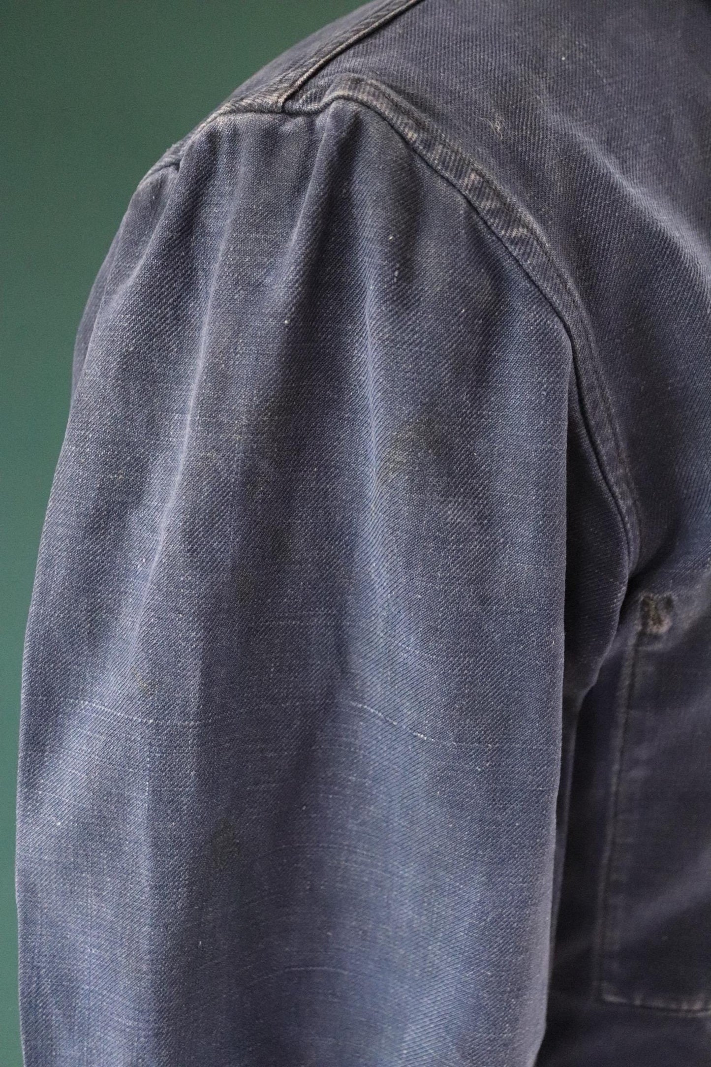Vintage French blue workwear jacket - 1960s cotton chore coat - 42” chest