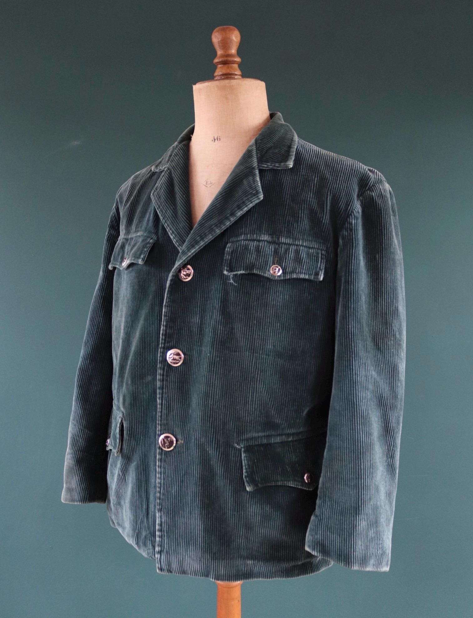 Vintage French workwear jacket - green corduroy - gamekeeper chore coat - 44” chest