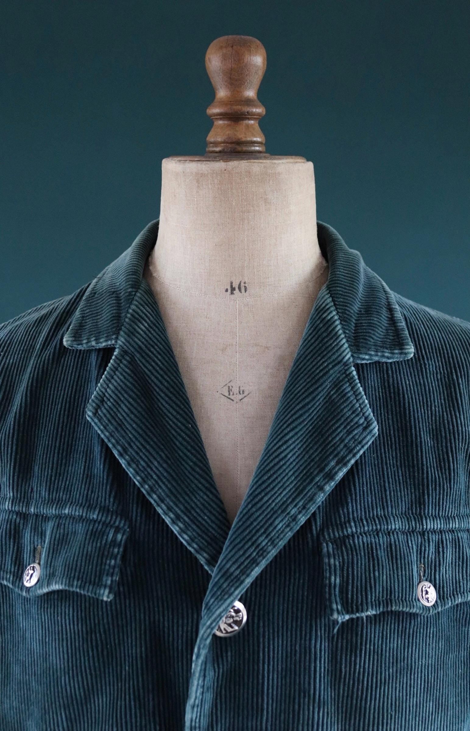Vintage French workwear jacket - green corduroy - gamekeeper chore coat - 44” chest