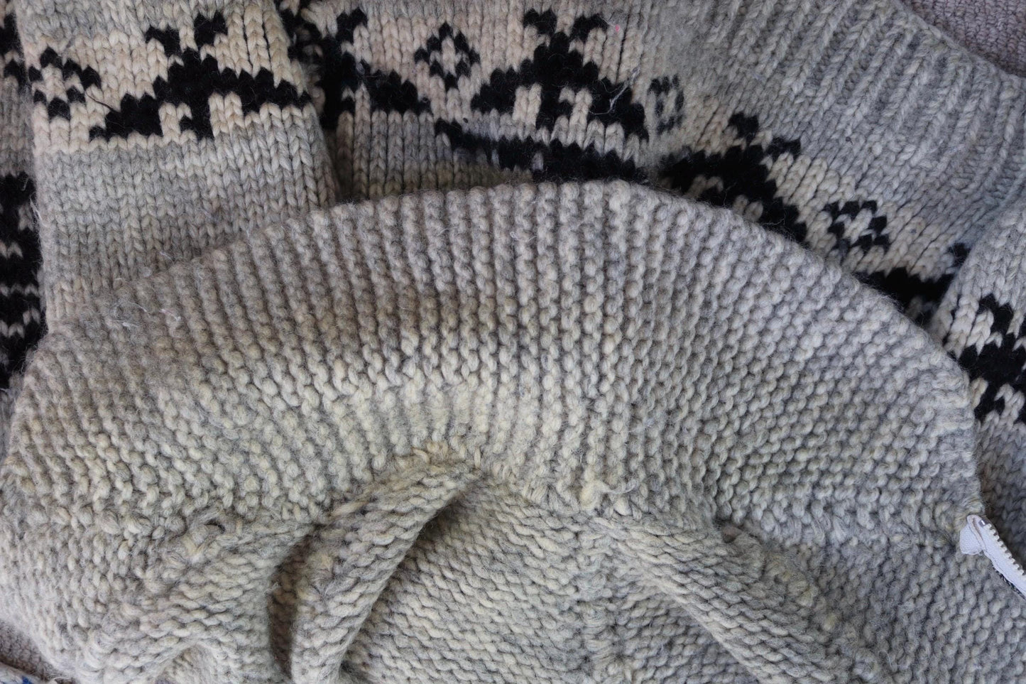 Vintage 1970s Cowichan style wool sweater - hand made Thunderbird cardigan - chunky knit - 40" chest