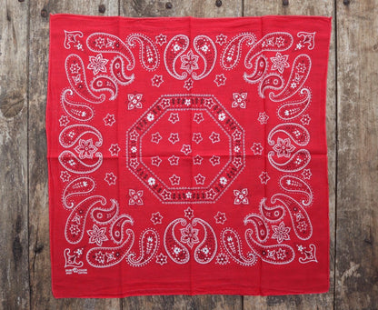 Vintage 1960s Elephant bandana - red cotton neckerchief - Western hanky