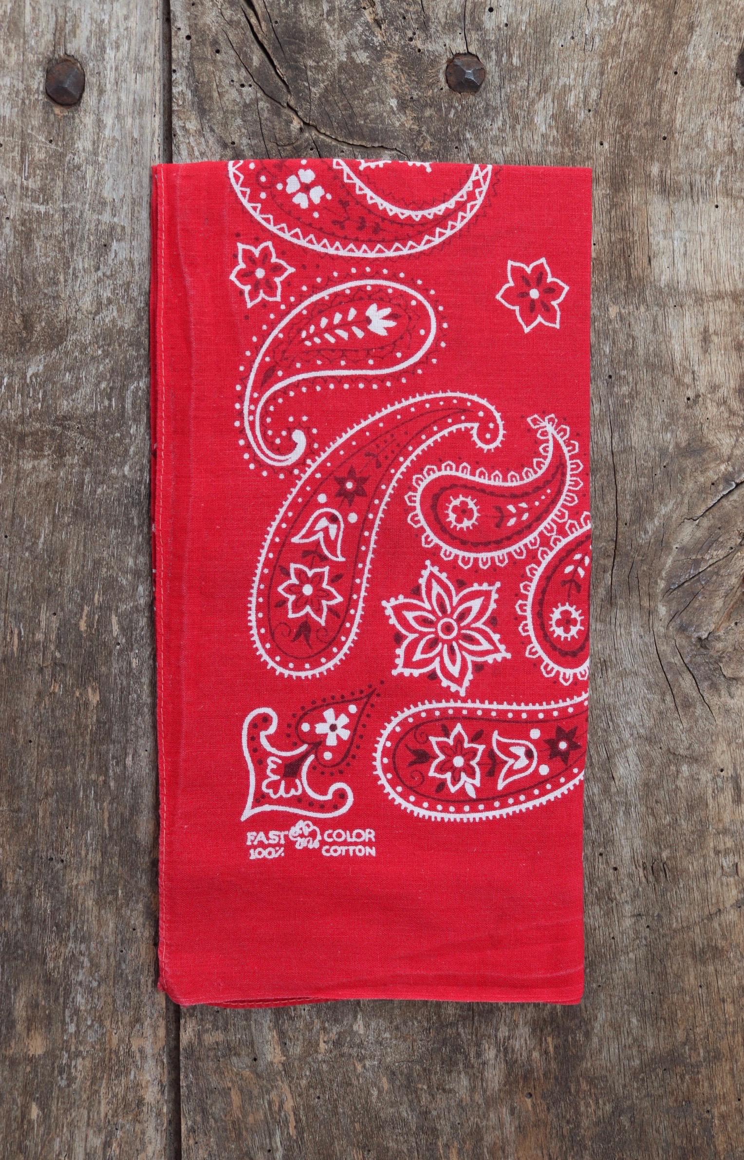 Vintage 1960s Elephant bandana - red cotton neckerchief - Western hanky