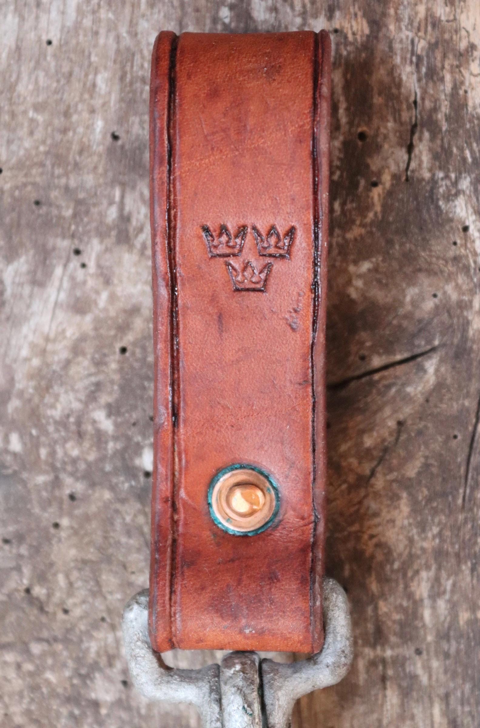 Vintage leather key fob - 1940s Swedish military carabiner - hand made lanyard