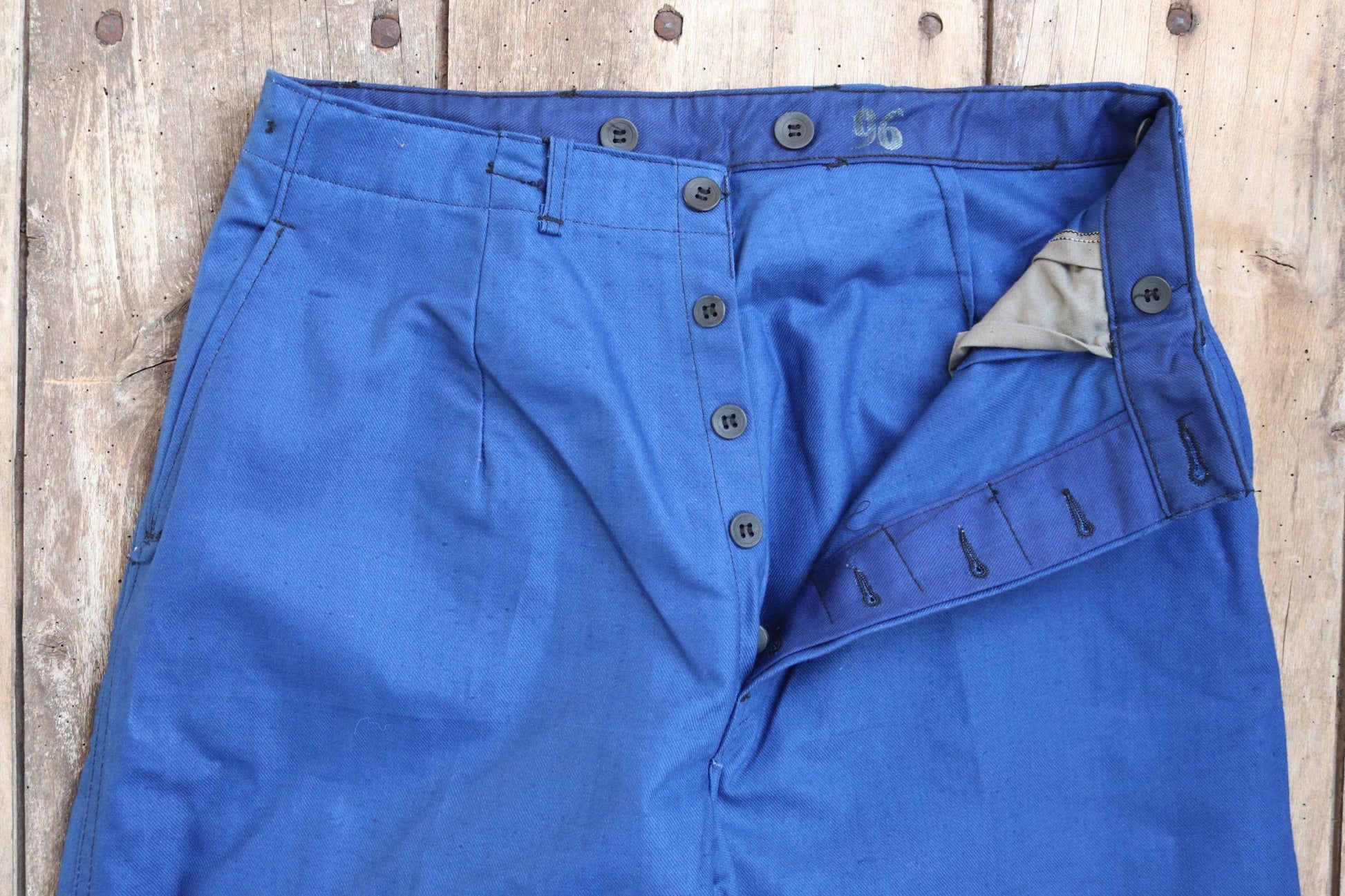 Vintage WW2 workwear trousers - 1940s deadstock - buckle back pants - Swedish military - cobalt blue cotton twill - 30” x 32”