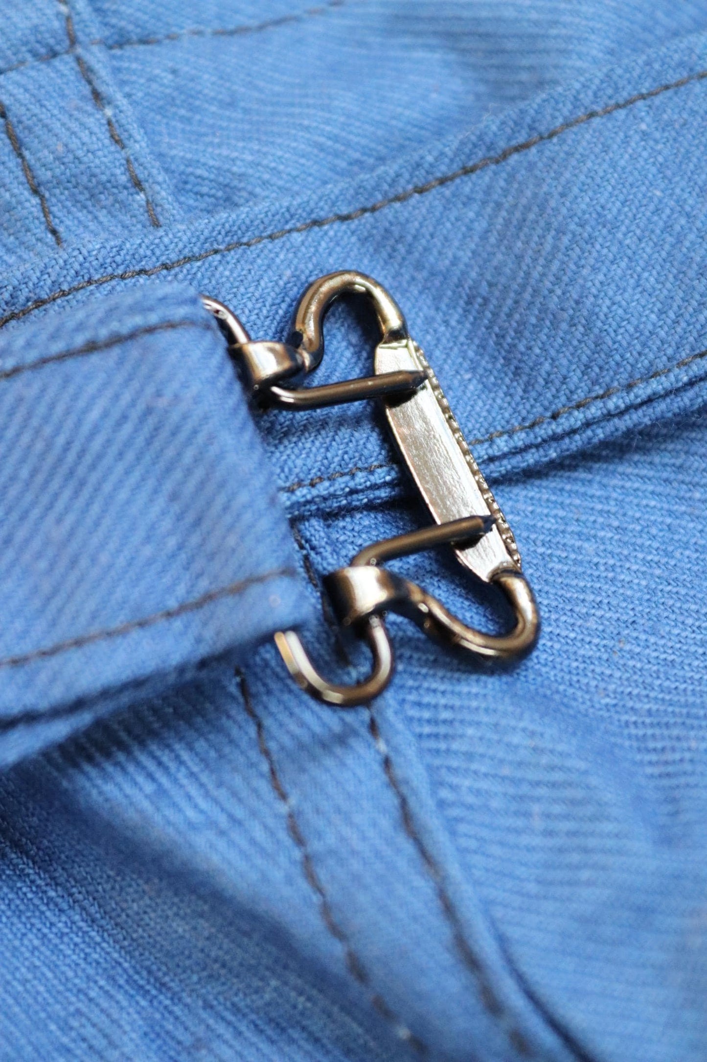 Vintage WW2 workwear trousers - 1940s deadstock - Swedish military - buckle back pants - blue cotton twill - 30” x 32”